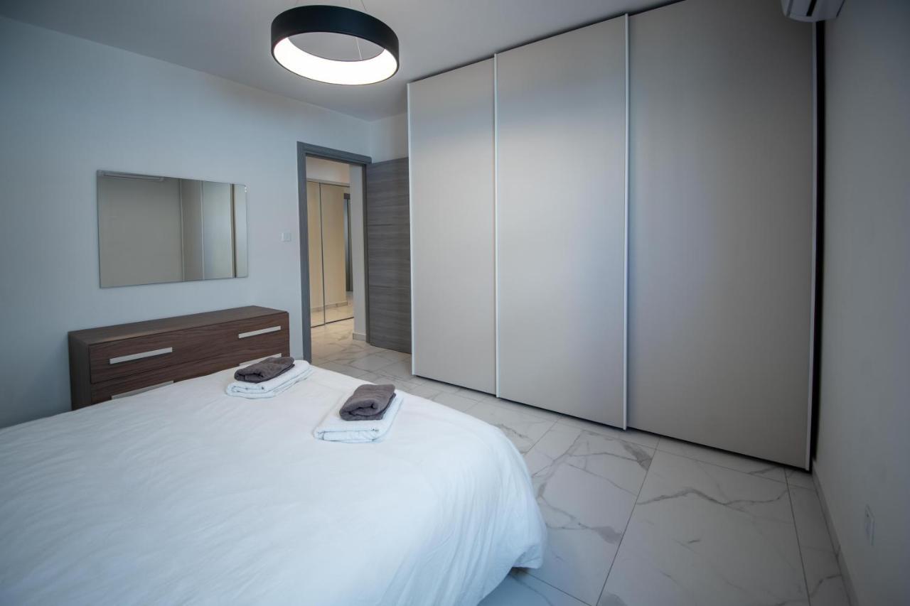 Seaside Luxury Apartment St. Paul's Bay Exterior foto